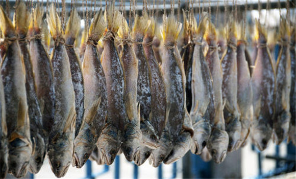 咸鱼的三种腌制方法